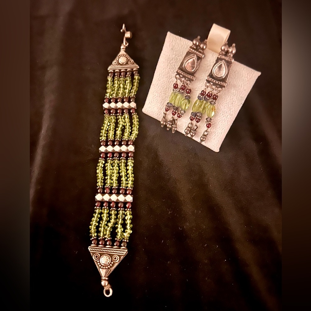 Sterling garnet and peridot set